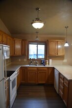 8102 S Hughes Ave, Unit 1 in Sioux Falls, SD - Building Photo - Building Photo