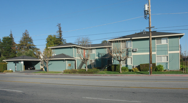 7001 Eigleberry St in Gilroy, CA - Building Photo - Building Photo