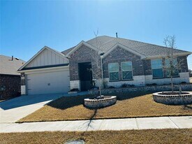 8404 Radiant St in Garland, TX - Building Photo