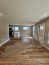 307 Perrine St in Lansing, MI - Building Photo - Building Photo