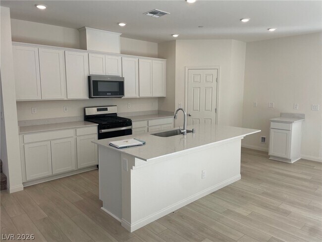 10861 River Jct Ave in Las Vegas, NV - Building Photo - Building Photo