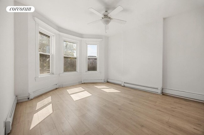 31 Seeley St in Brooklyn, NY - Foto de edificio - Building Photo