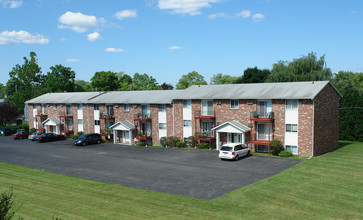 Fairmount Terrace in Syracuse, NY - Foto de edificio - Building Photo