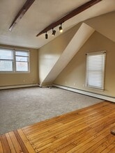 24 Wallace St in West Haven, CT - Building Photo - Building Photo