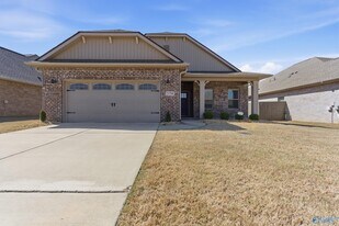 21718 Nature’s Cv Dr in Athens, AL - Building Photo