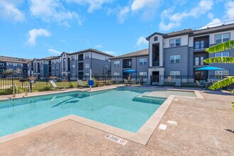Villas at Colt Run Apartments in Houston, TX - Foto de edificio - Building Photo