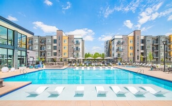 MAA Westglenn in Westminster, CO - Building Photo - Building Photo