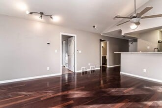 905 Harbor House Dr in Madison, WI - Building Photo - Building Photo