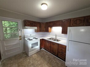 1444 Academy St in Charlotte, NC - Building Photo - Building Photo