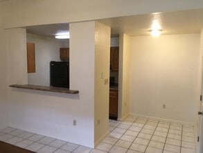 2704 Wakefield Dr, Unit 1 in Jonesboro, AR - Building Photo - Building Photo