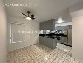 27427 Stoneridge Ct in Hayward, CA - Building Photo - Building Photo