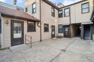 2720 Sarah St in Pittsburgh, PA - Building Photo - Building Photo