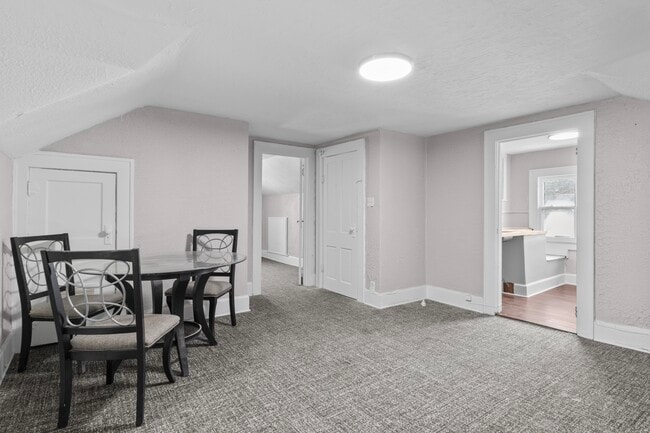 1412 Arrow Ave, Unit 2