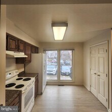 6054 Rockton Ct in Centreville, VA - Building Photo - Building Photo