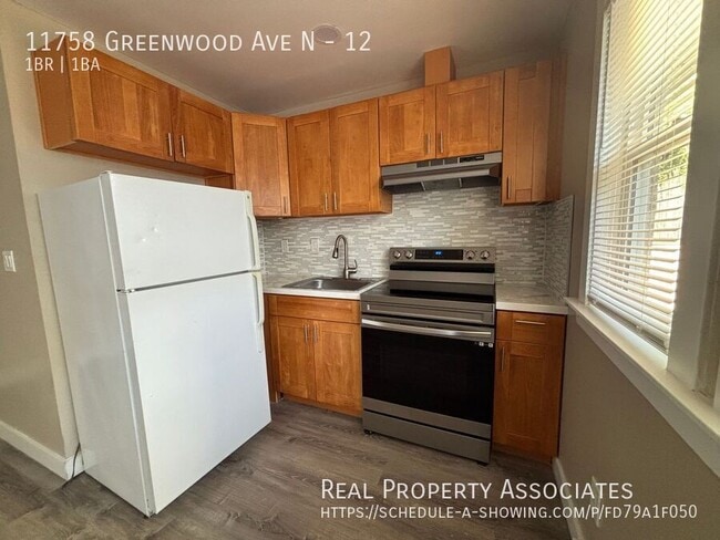 property at 11758 Greenwood Ave N