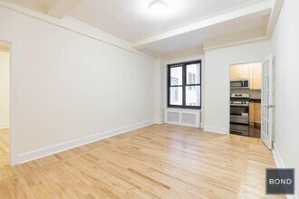 166 Second Avenue in New York, NY - Building Photo - Building Photo