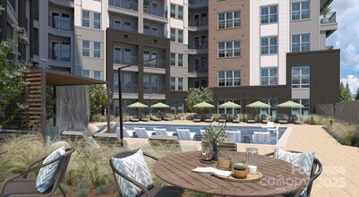 515 Royal Ct in Charlotte, NC - Building Photo - Building Photo