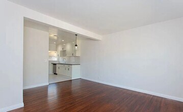 2001 Linda Rosa Ct in Pasadena, CA - Building Photo - Building Photo