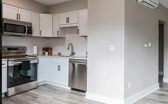 320 Koch Ave in Ann Arbor, MI - Building Photo