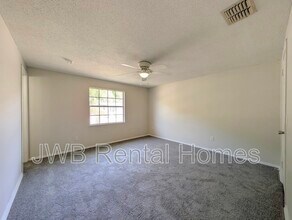 2444 Justin Rd E in Jacksonville, FL - Building Photo - Building Photo