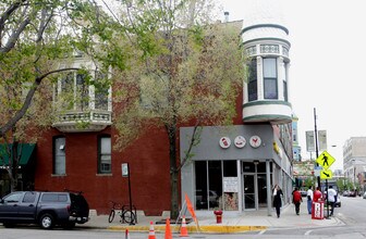 Lakeview Lofts in Chicago, IL - Building Photo - Building Photo