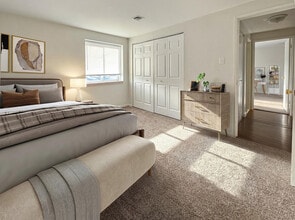 South View Apartments and Townhomes in State College, PA - Building Photo - Building Photo