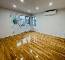 9705 Sackville Rue in Montréal, QC - Building Photo