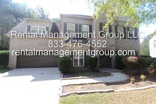 327 Dawn Cir in Trussville, AL - Building Photo