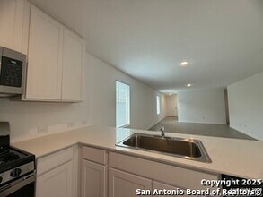 247 Ottawa Way in New Braunfels, TX - Building Photo - Building Photo