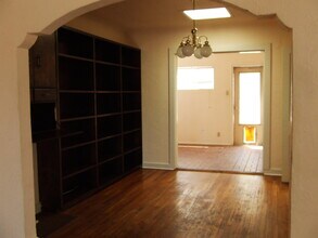 412 E Baltimore Dr in El Paso, TX - Building Photo - Building Photo