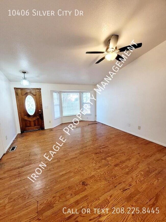 10406 Silver City Dr in Boise, ID - Building Photo - Building Photo