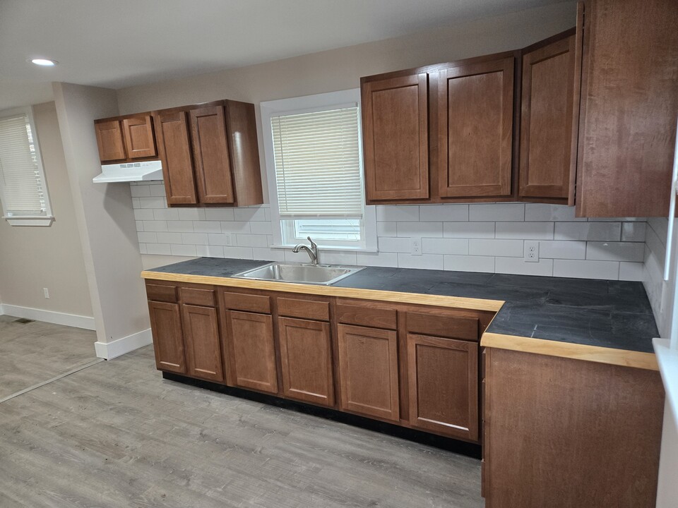 3228 W Kentucky St in Louisville, KY - Building Photo