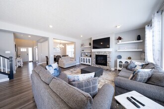 6668 Coach House Ln in Corcoran, MN - Building Photo - Building Photo