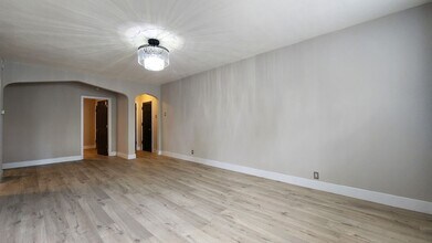 6616 Alamo Ave, Unit 2W in Clayton, MO - Building Photo - Building Photo