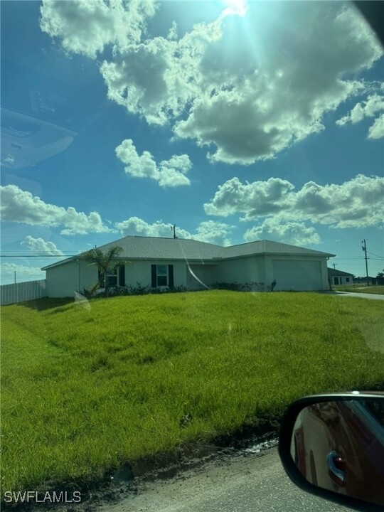 312 NE 16th Terrace in Cape Coral, FL - Building Photo