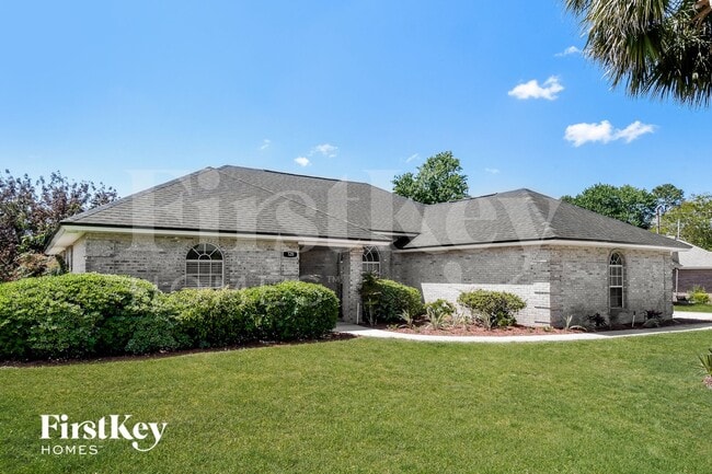 126 Northside Dr S in Jacksonville, FL - Foto de edificio - Building Photo