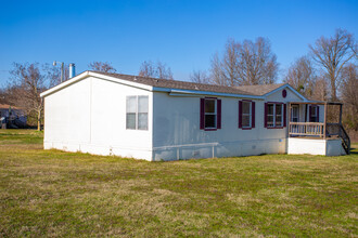 141 County Rd 4357 in Mount Pleasant, TX - Building Photo - Building Photo