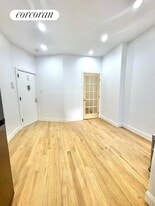 509 E 81st St in New York, NY - Building Photo
