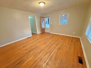 3220 Franklin Ave in Point Pleasant, WV - Building Photo - Building Photo