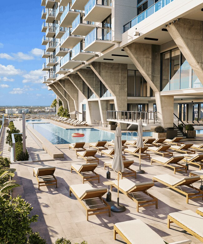 Society Las Olas in Fort Lauderdale, FL - Foto de edificio - Building Photo