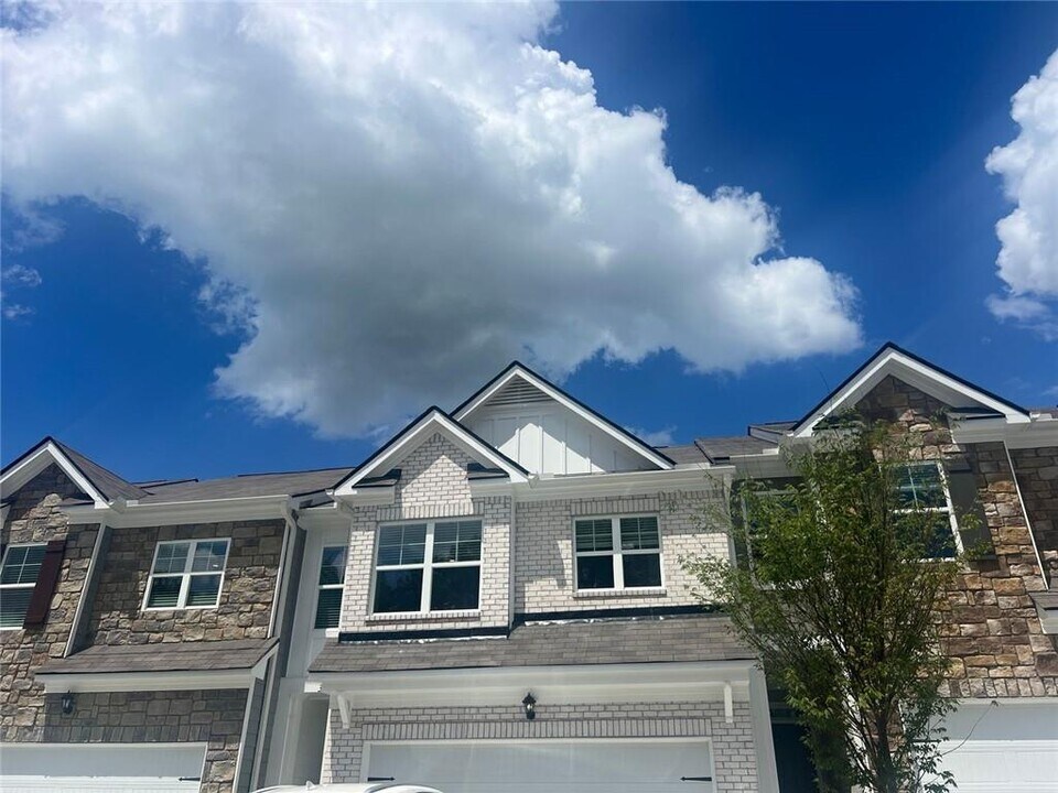 3111 Greyton Dr in Buford, GA - Building Photo