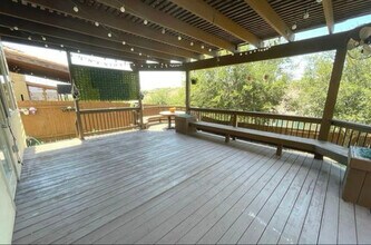 3911 Woodbridge Way in San Antonio, TX - Building Photo - Building Photo