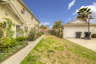 21719 Hawaiian Ave in Hawaiian Gardens, CA - Building Photo - Other