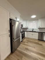 214 Madison Ave in Florence, AL - Building Photo