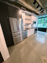 1065 United Ave SE, Unit United Lofts - Unit 203 in Atlanta, GA - Building Photo - Building Photo