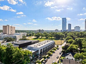 49 Navasota St in Austin, TX - Building Photo - Building Photo