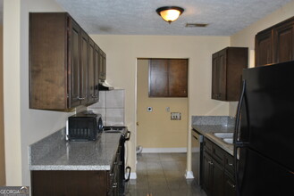 386 Tunis Rd in Mcdonough, GA - Building Photo - Building Photo
