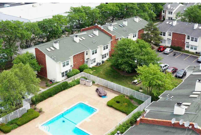 property at 1225 Wyndham Ct