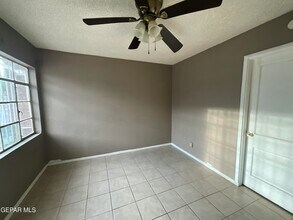 3812 Hayes Ave in El Paso, TX - Building Photo - Building Photo