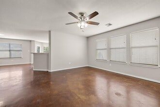 129 Granite Path in Liberty Hill, TX - Building Photo - Building Photo